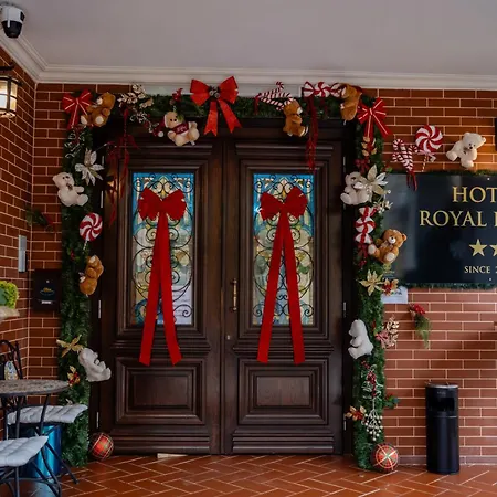 Hotel Royal Plaza 3*